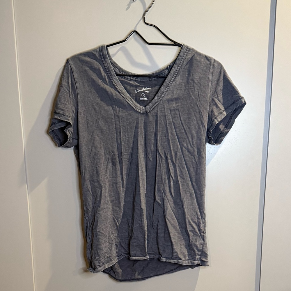 Universal Thread Charcoal V-Neck Tee